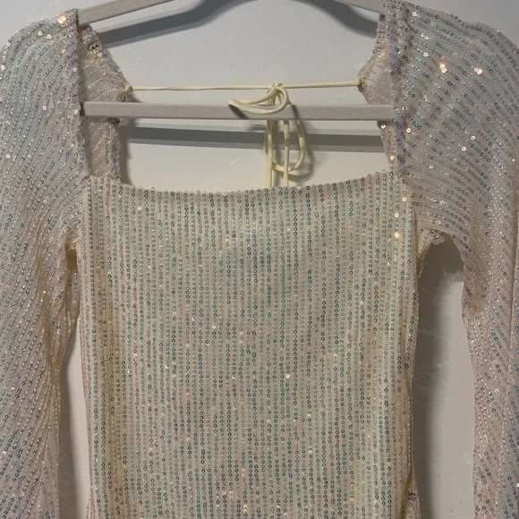 Lucy in the Sky Shantelle Sequin Mini Dress Size S Champage Sparkle Tie Back - Picture 3 of 10